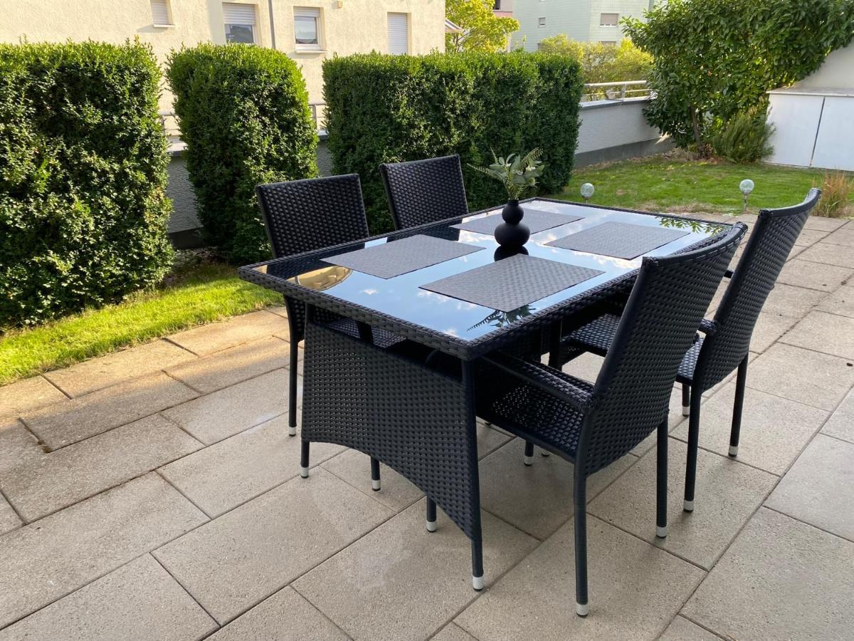 3 Zimmer Apartment In S-Bahn Naehe, 76 Qm, Max 5 Pers, 30Qm Dachterasse, Garage, Internet 1000 Mbit Gärtringen Kültér fotó